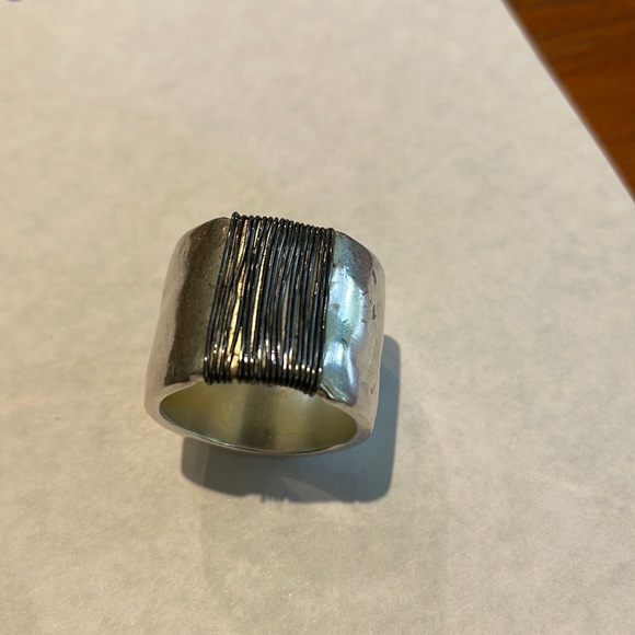 Kenneth Cole silver wrapped chunky ring - Picture 1 of 6
